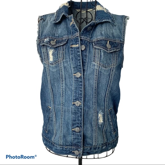 Hippie Laundry Distressed Sleeveless Jean Jacket - Picture 1 of 11